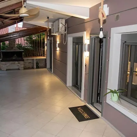 Psm Luxury Living *